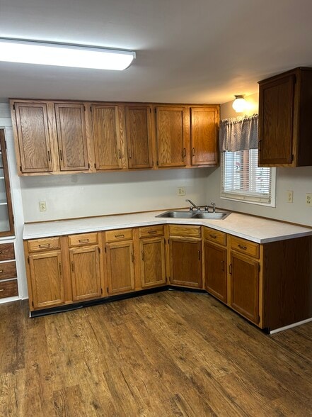 Kitchen - 156 Worcester St