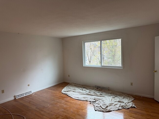 Building Photo - 14 Kippy Dr