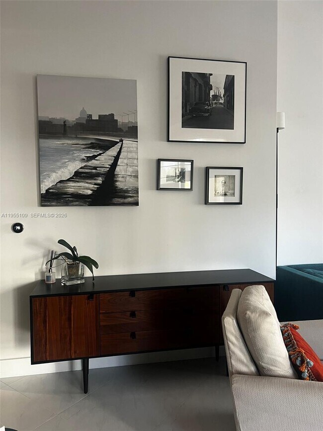 Building Photo - 301 Altara Ave