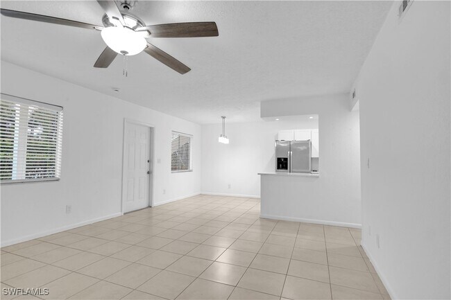 Building Photo - 4601 Bayshore Dr