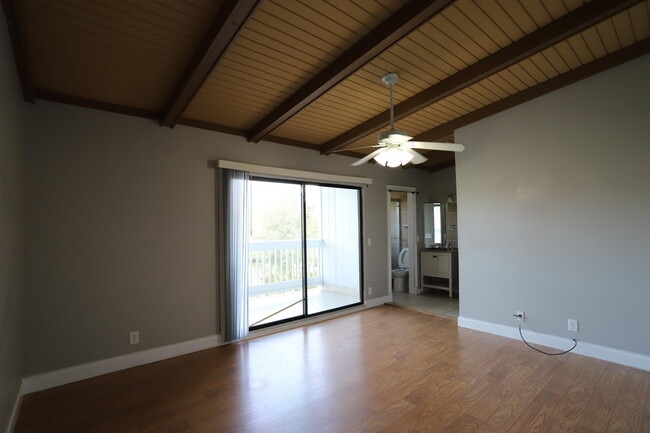 Building Photo - 1715 Woodbridge Lakes Cir