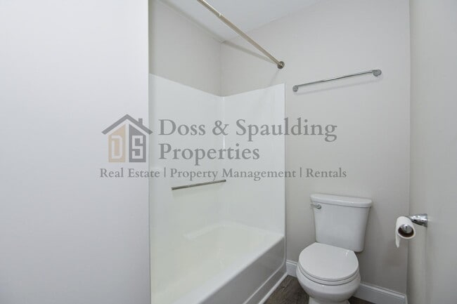 Building Photo - 3624 Heathrow Dr