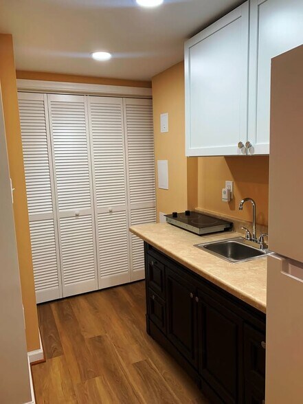 Building Photo - 37 Sudley Ford Ct