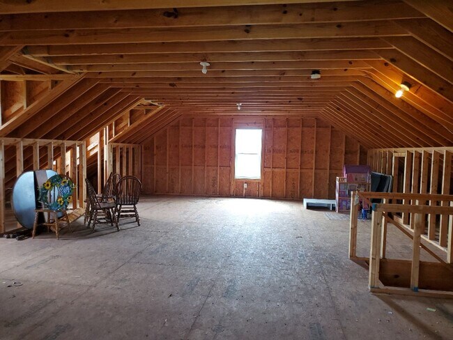 Building Photo - You have to see this beauty!