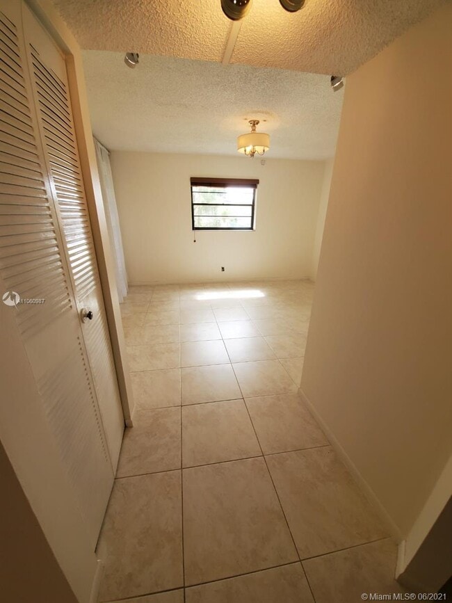Building Photo - 10451 W Broward Blvd