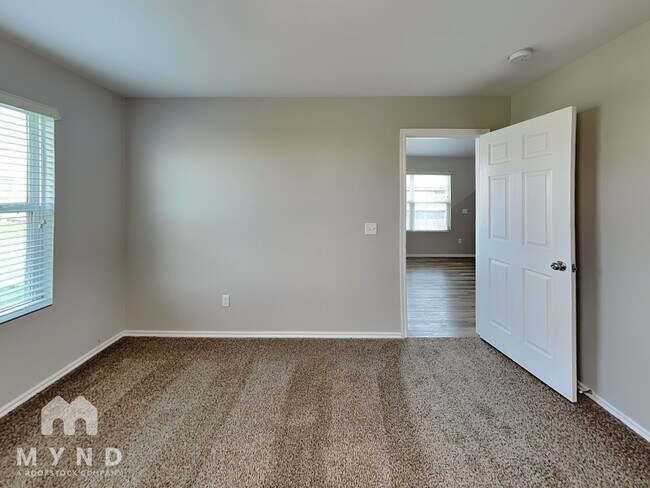 Building Photo - 10001 Sussex Pl