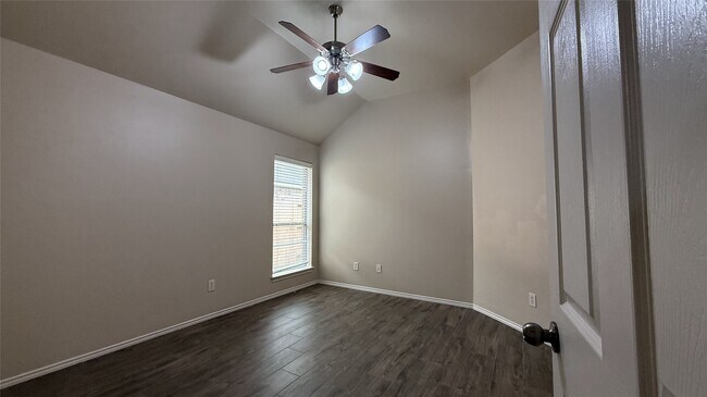 Building Photo - 13615 Evening Wind Dr