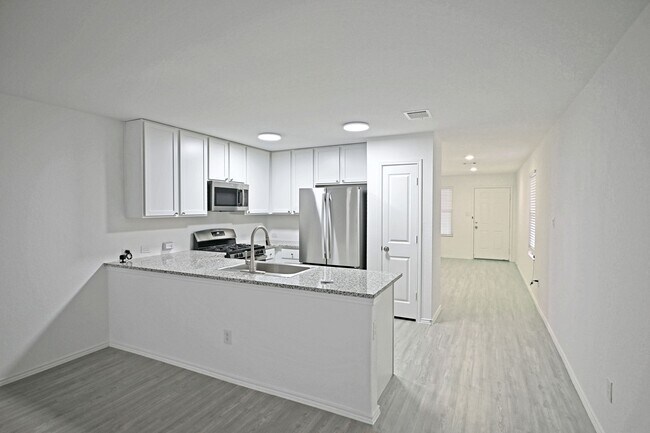 Building Photo - 5925 San Geronimo