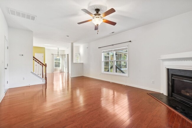 Building Photo - Welcome to this charming 4-bedroom, 2.5-bathroom home located in Durham, NC.!