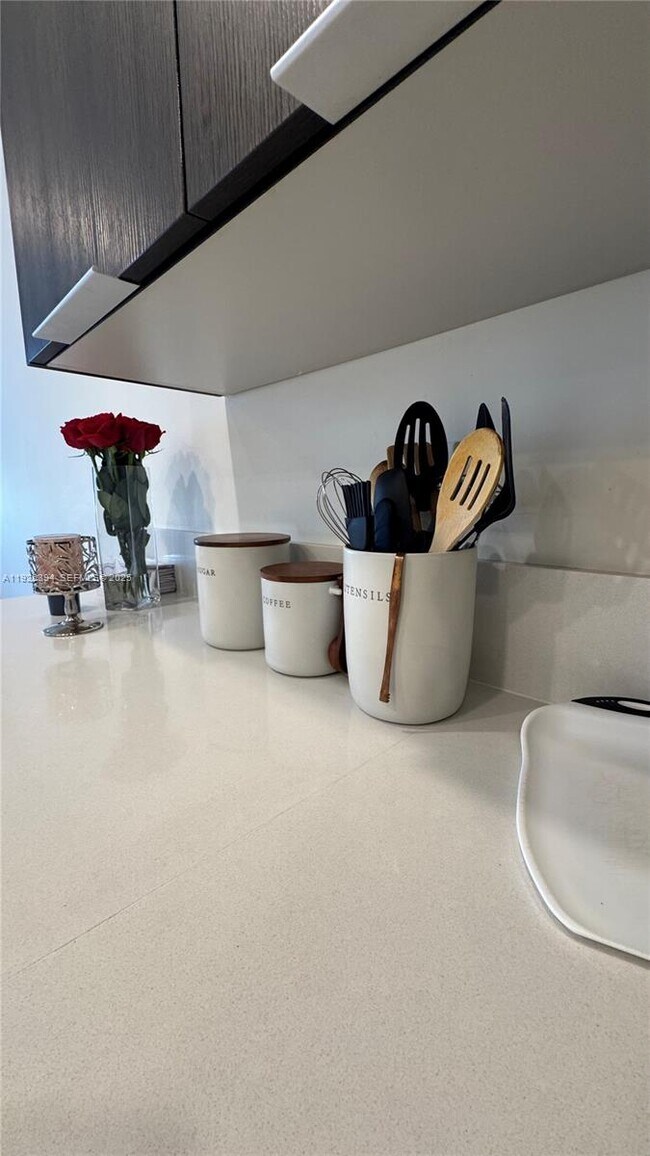 Building Photo - 6416 NW 102nd Ct