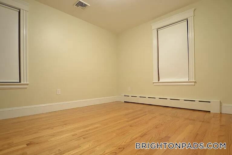 Building Photo - 46 Gerrish St