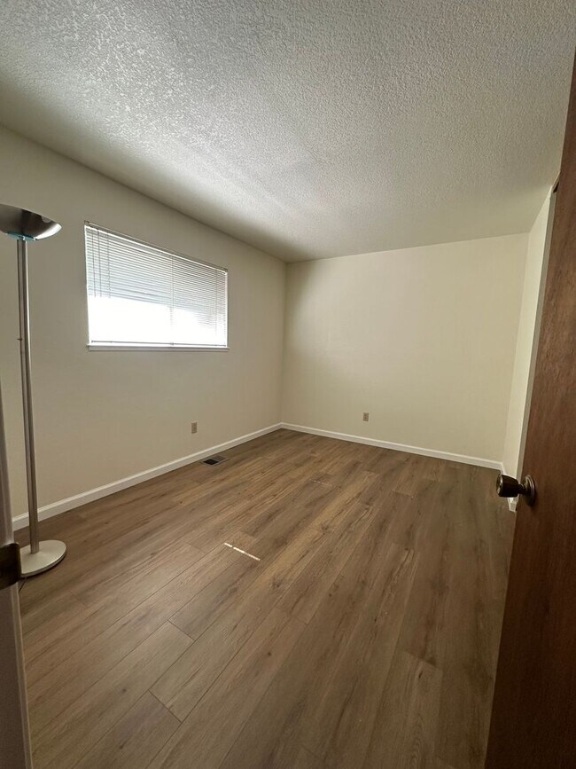 Building Photo - Al Tahoe 3 Bedroom Home with Garage, Just ...