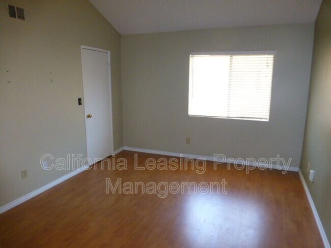 Building Photo - 19849 Sandpiper Pl