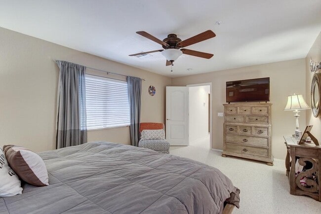 Building Photo - 8074 W Beck Ln