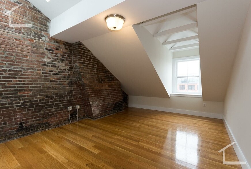 Building Photo - 656 Massachusetts Ave