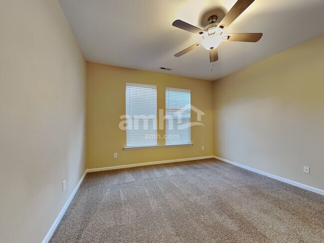 Building Photo - 1606 Hayesville Dr