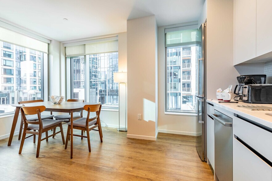 Building Photo - 131 Seaport Blvd