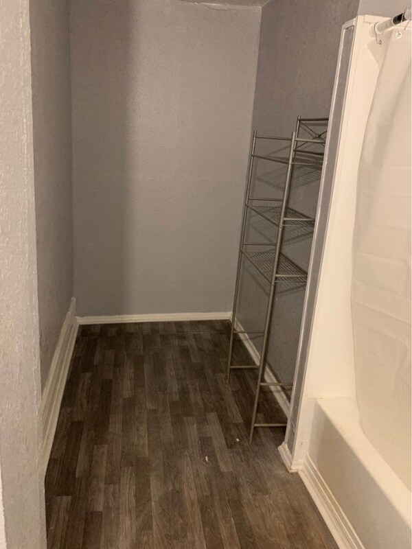 Building Photo - 333 Chapin St