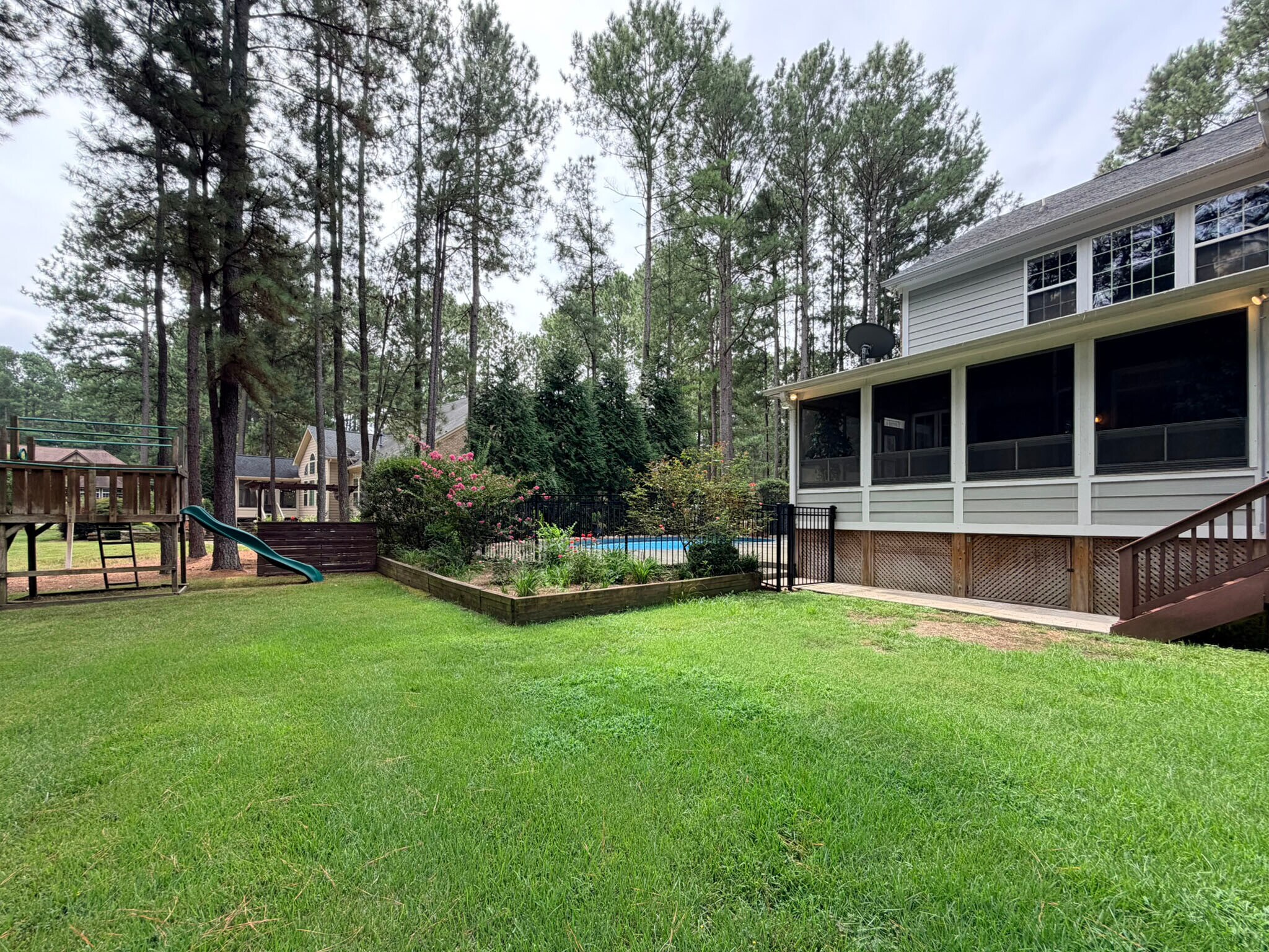 Building Photo - 5604 Pine Rock Ct