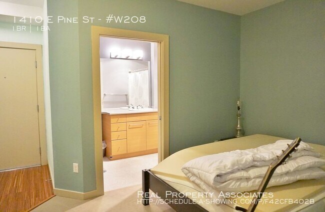 Building Photo - Braeburn Apartment