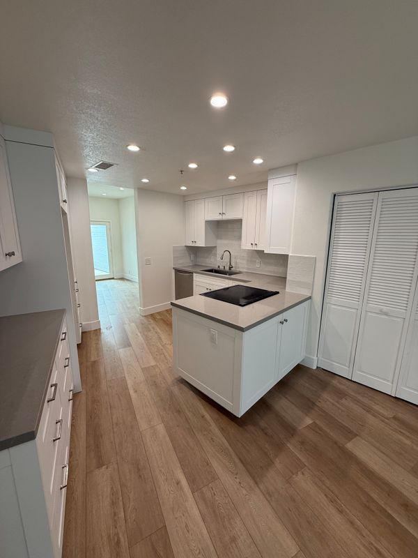Building Photo - 24582 Del Prado Ave