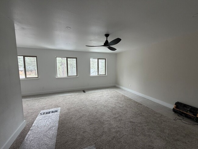 Building Photo - Completely Remodeled 3 Bedroom, 2.5 Bath Home in Meyers