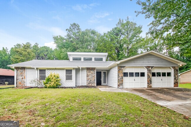 Primary Photo - 120 Hearth Way