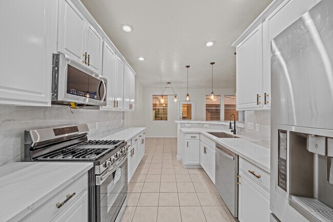 Building Photo - 16118 Market Garden Ln