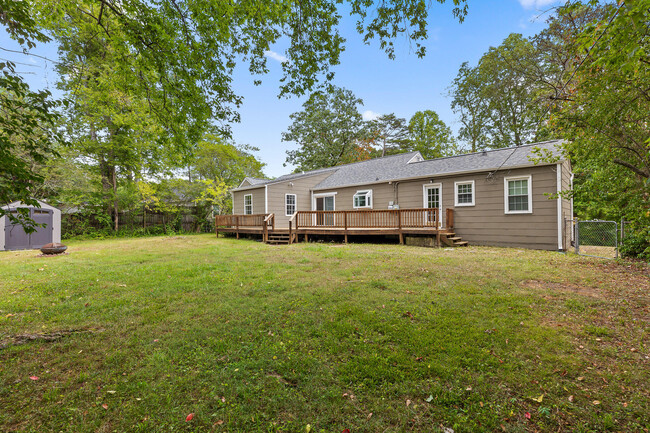 Building Photo - 949 Signal Rd