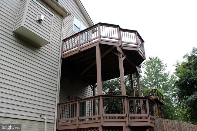 Building Photo - 7967 Almeda Ct
