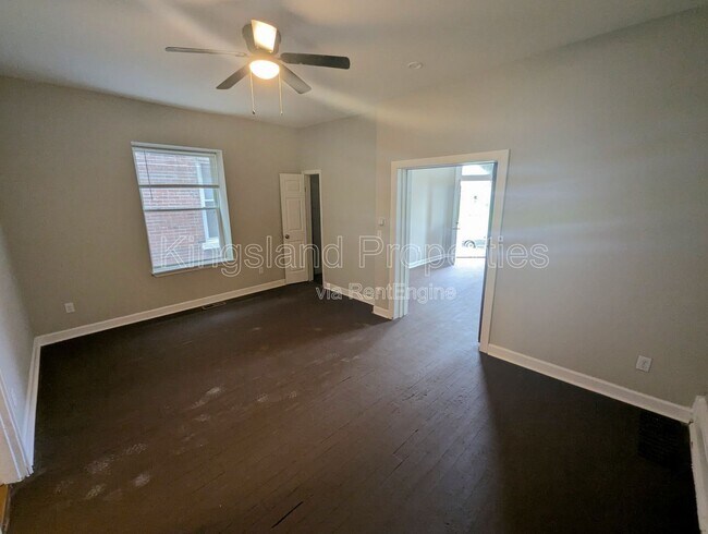 Building Photo - 4578 Evans Ave