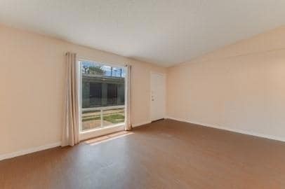 Building Photo - 610 W 51st St