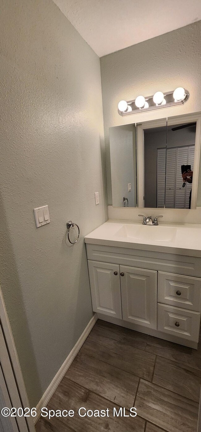 Building Photo - 1301 Lynne Dr