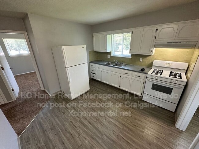 Building Photo - 6500 Ravena Rd