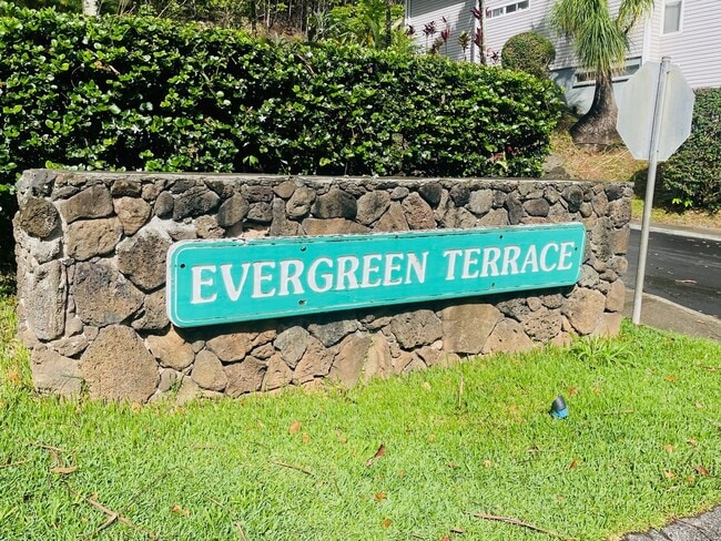Building Photo - Partly Furnished 3-bedroom, 3-bath condo a...