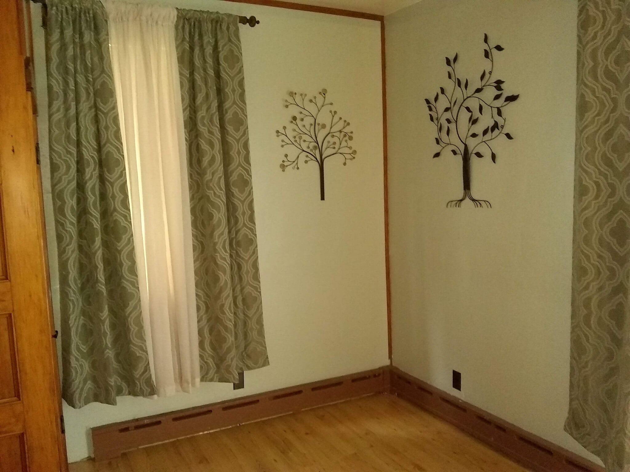 Living Room - 702 S 1st St
