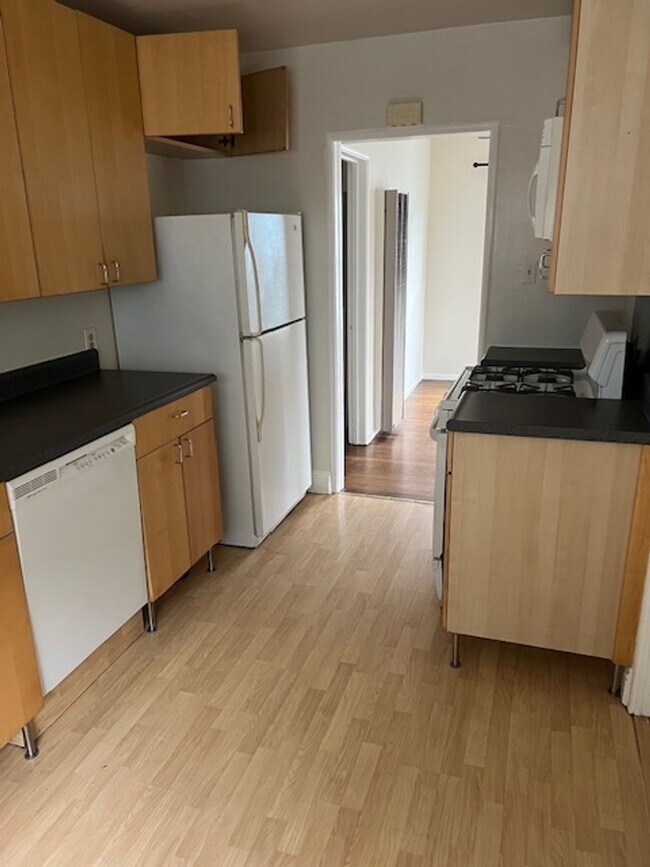 Building Photo - Cute Berkeley Single Family House