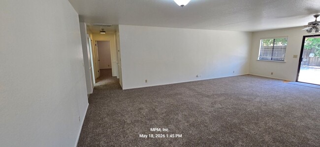 Building Photo - 3 bedroon 2 bath home