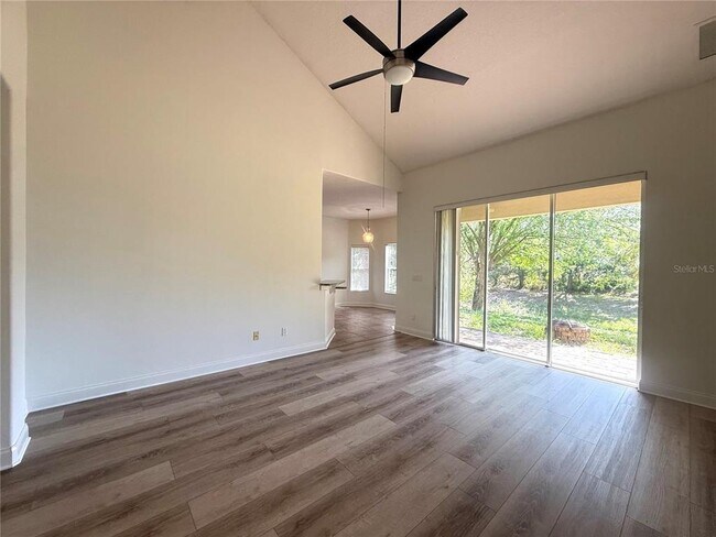 Building Photo - 6984 Brescia Way