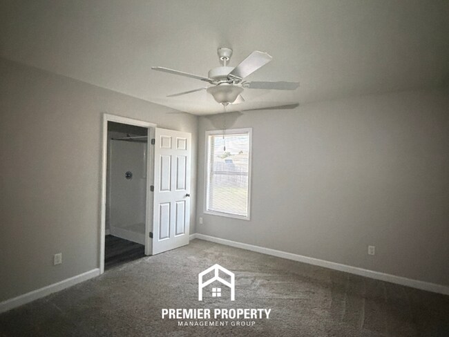 Building Photo - Beautiful 4BR/2BA Tuscaloosa Home | 1,497 Sq Ft, Covered Back Patio & 2-Car Garage