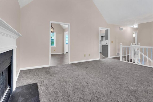 Building Photo - 826 Grindstone Ct