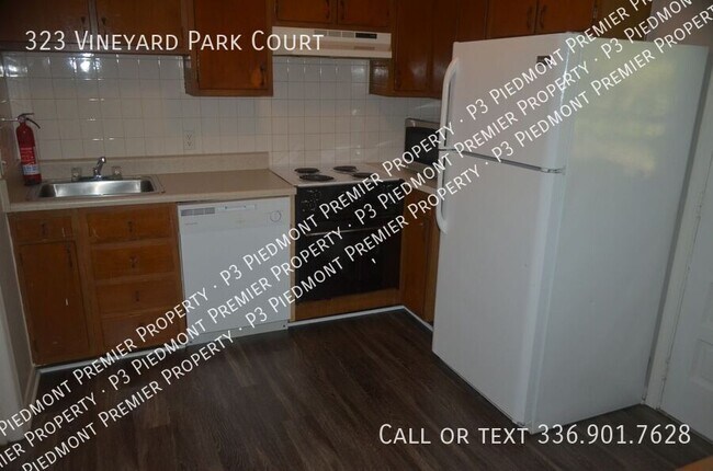 Building Photo - 323 Vineyard Park Ct