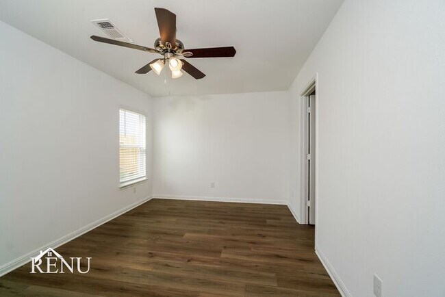 Building Photo - Coming Soon!