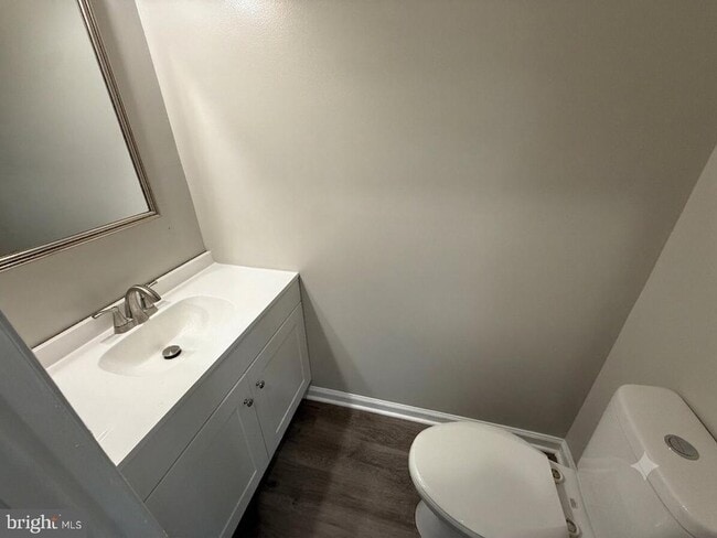 Building Photo - 9984 Shoshone Way