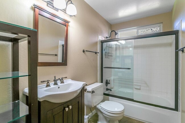 Building Photo - 14965 Dark Star Ct