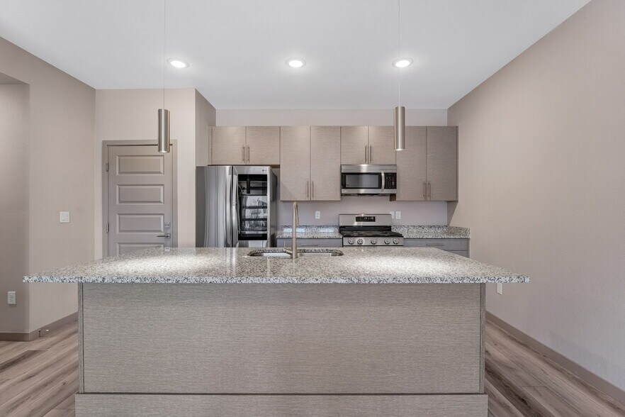 Building Photo - 6388 Nelson Ct