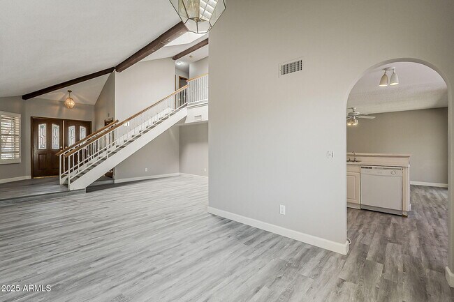Building Photo - 4627 E McNeil St