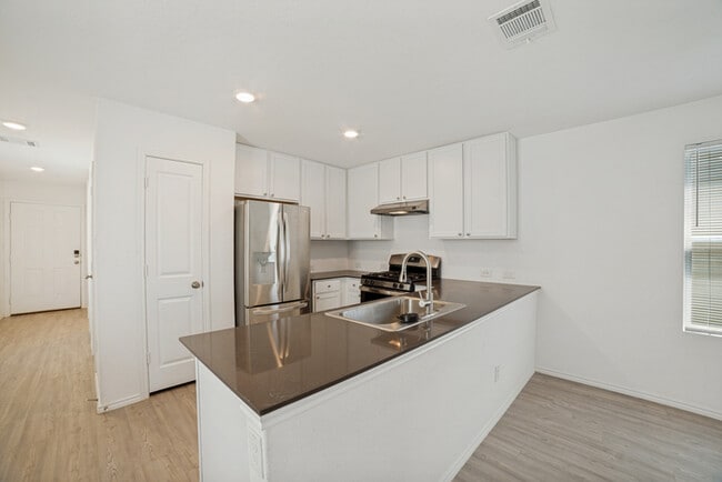 Building Photo - 7631 Parish Pl