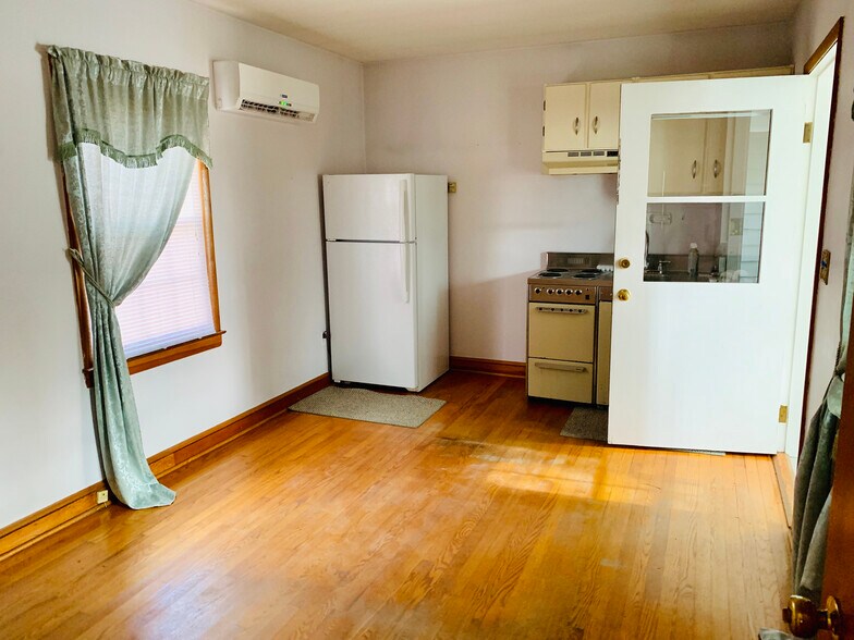 Kitchen (one of two) - 615 N Willow St