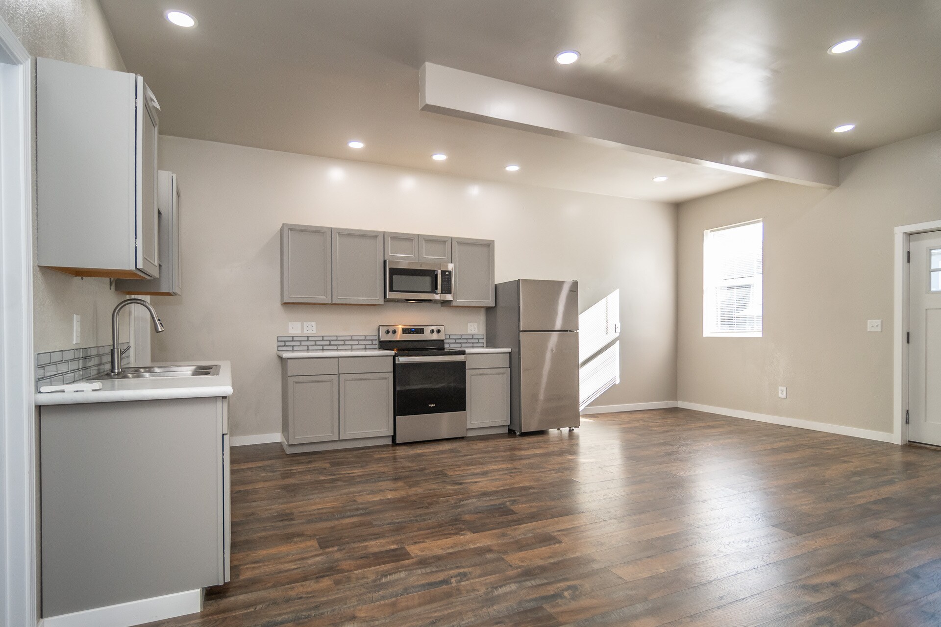 Building Photo - 510 Geary Dr